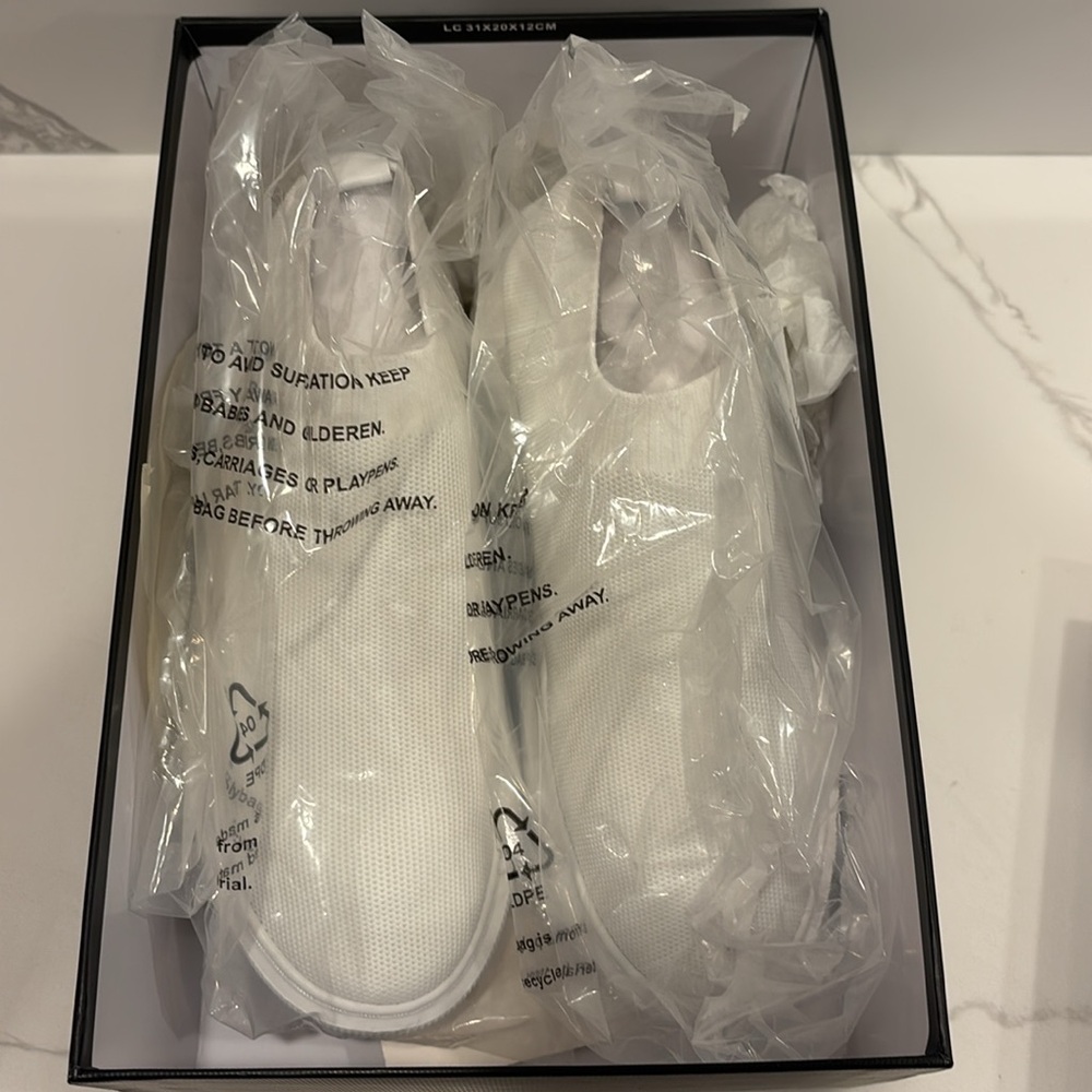NWT J/SLIDES NYC 🤍 Daphnie Knit Sneakers ✨ - Picture 7 of 10